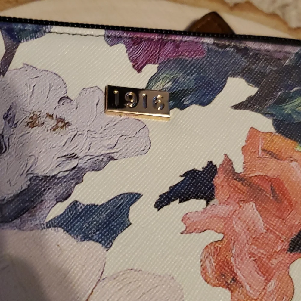 House of Disaster 1916 Brown & Floral Design Makeup Case NEW - Picture 2 of 7